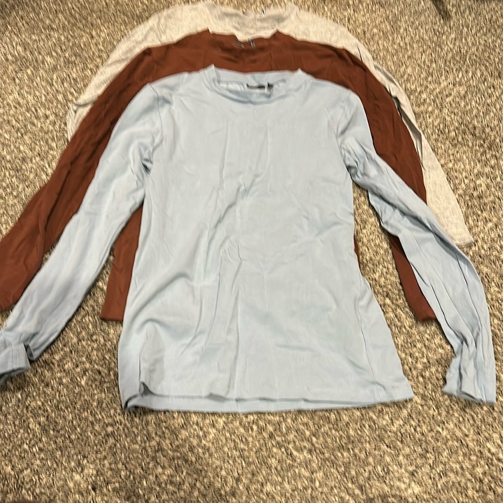 ASOS Men’s Slim Fit Long Sleeve Tees - Size Large